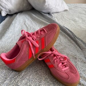 Adidas Women's Vibrant Pink Sneakers